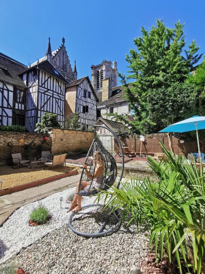 Апартаменти Les Cieux De La Cathedrale - Calme - Jardin - Wifi Труа Екстер'єр фото